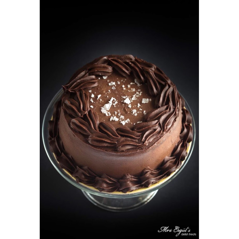 Black Beauty Cake